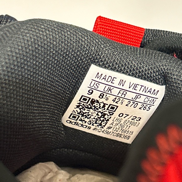 adidas Trae Unlimited Men’s Basketball Shoes IF5611 Gray/Red NIB Size M9 /W10 - Picture 5 of 6